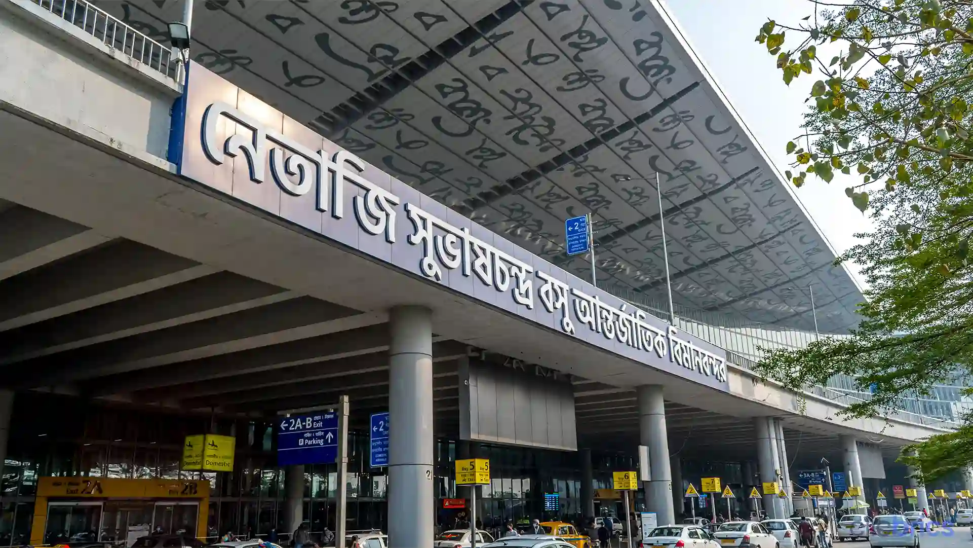 top 10 busiest airport in India